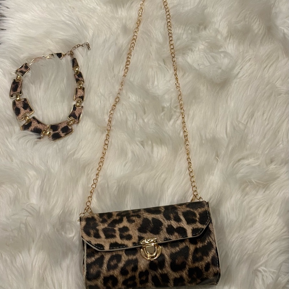 Leopard Print Crossbody Bag with Gold Chain and Necklace